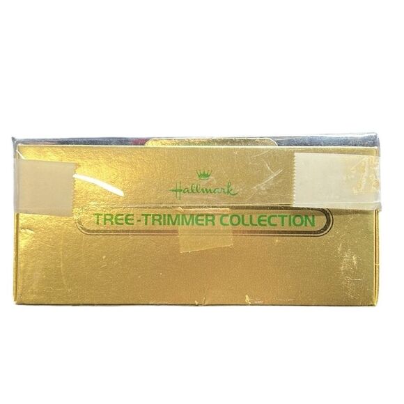 Vintage Hallmark Christmas Ornament 1979 The Downhill Run Squirrel Rabbit Sled - Picture 10 of 12